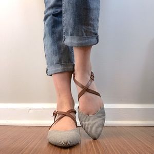Indigo Rd. Pointed Ballet Flats~ Great condition!